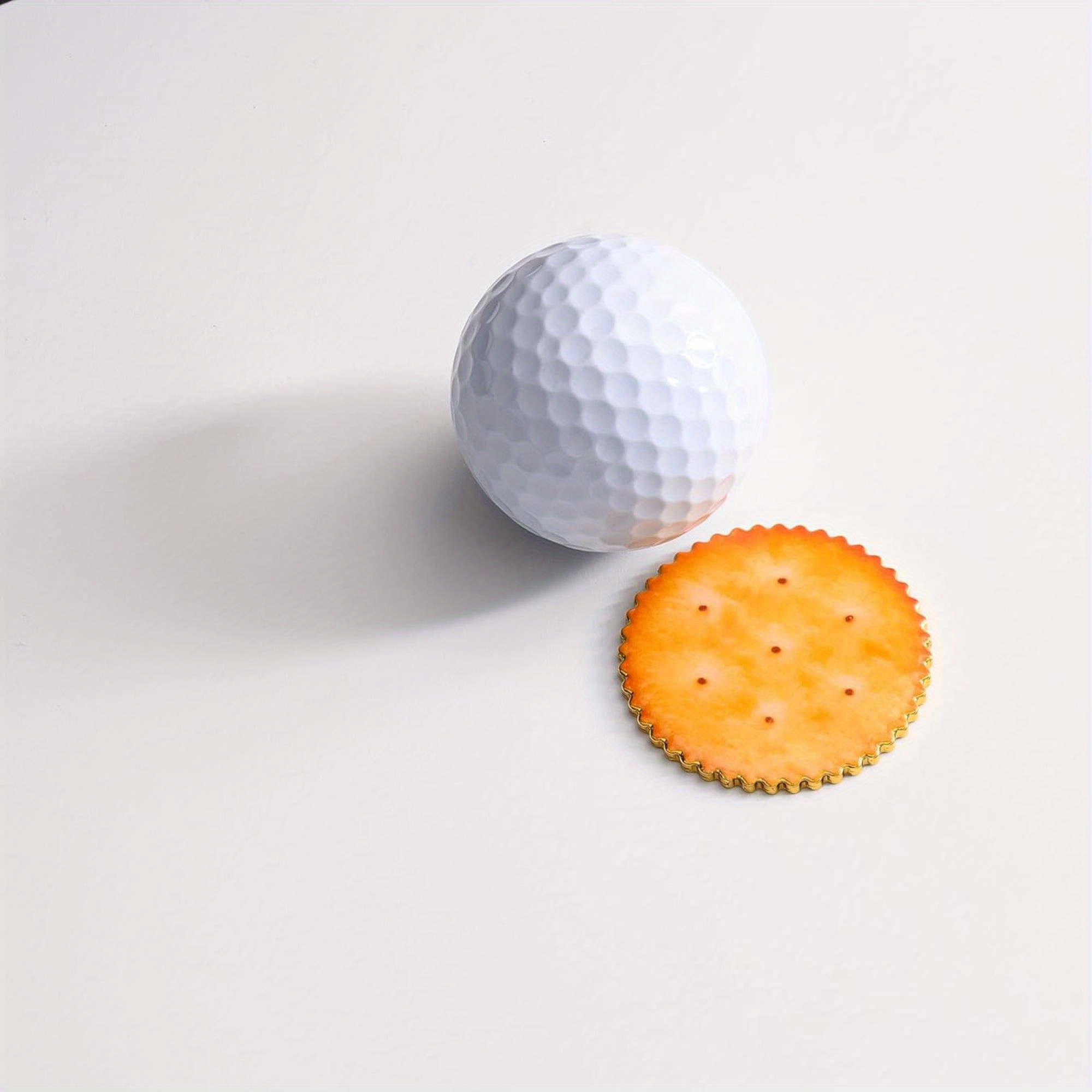 4 قطع / 6 قطع من علامات كرة ال - مراجعة Ball Marker Set وسعره